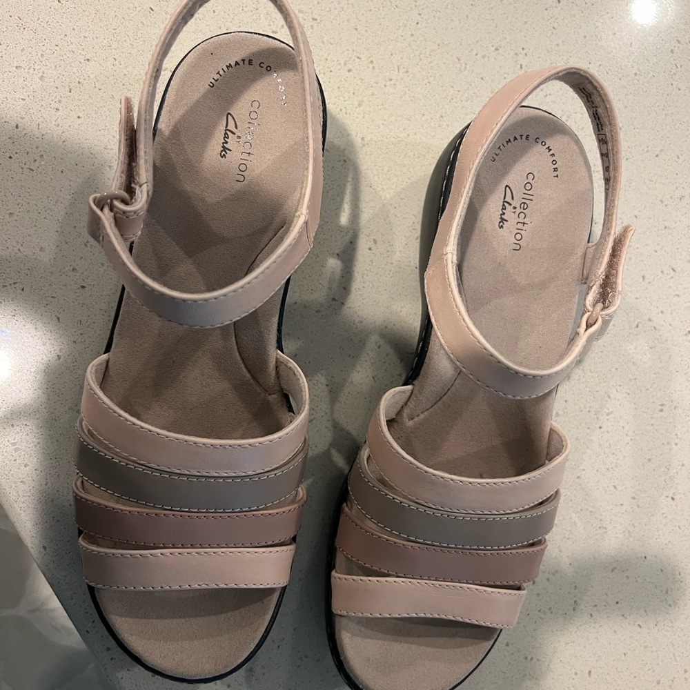 Clarks Cream and Tan Sandals with Comfort Straps